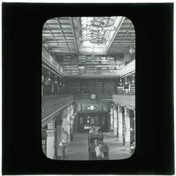 Development of Adelaide 1839-1914: series of lantern slides.