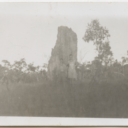 Colin James Ellis, World War II photograph album, Darwin.