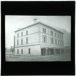 Development of Adelaide 1839-1914: series of lantern slides.