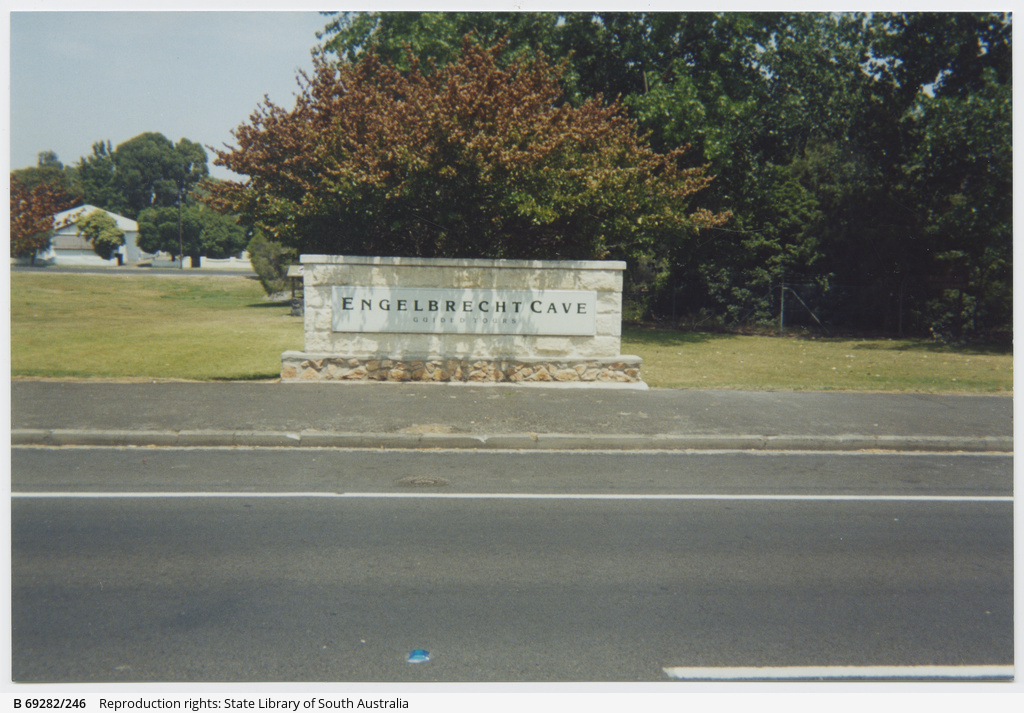 Mount Gambier • Photograph • State Library of South Australia