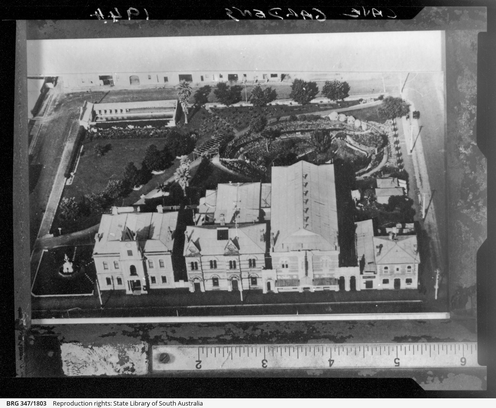 Aerial view of Mount Gambier showing the Cave Gardens • Photograph