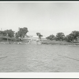 Waikerie Viewed from Ferry