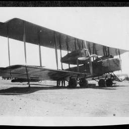 Vickers Vimy G-EAOU.
