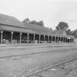 Railway station at Brinkworth