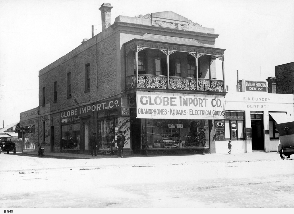 Victoria Square, Adelaide • Photograph • State Library of South Australia
