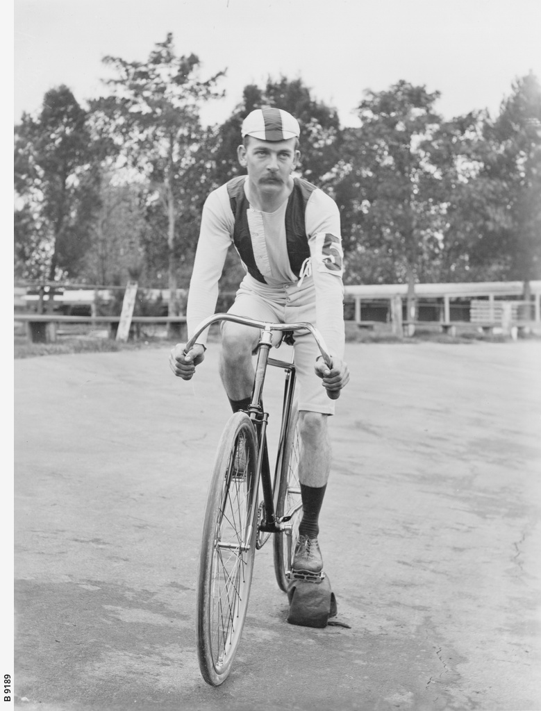 Racing cyclist