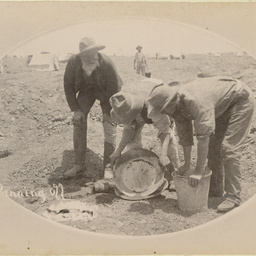 Panning off at the Teetulpa gold field