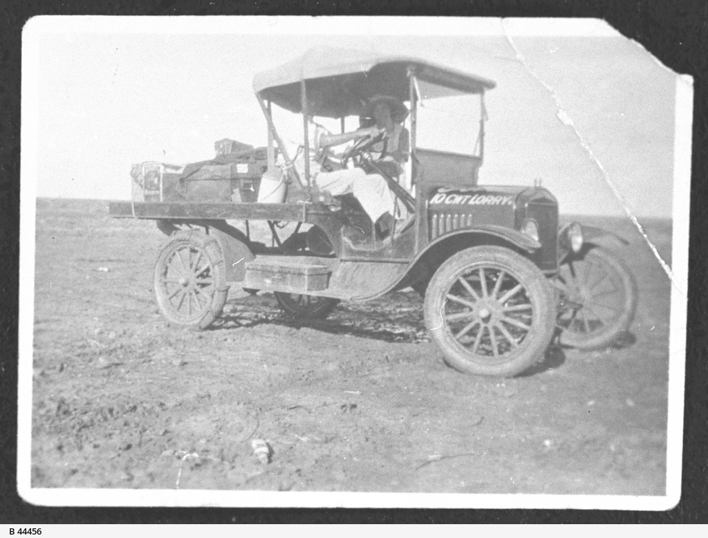 Roxby Downs • Photograph • State Library of South Australia