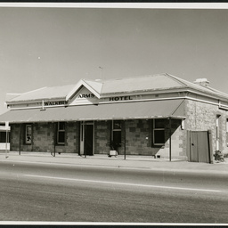 Walker's Arms Hotel