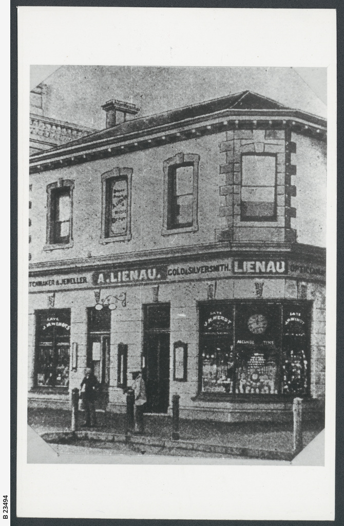 Commercial St., Mt.Gambier • Photograph • State Library of South Australia