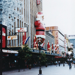 John Martin's Christmas pageant : Giant Father Christmas