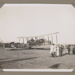 Vickers Vimy arrival at Darwin.