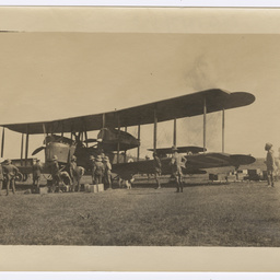Vickers Vimy surrounded by onlookers at Delhi