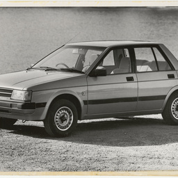Photographs relating to Messenger Press : cars