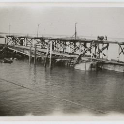 Colin James Ellis, World War II photograph album, Darwin.