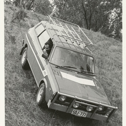 Photographs relating to Messenger Press : cars