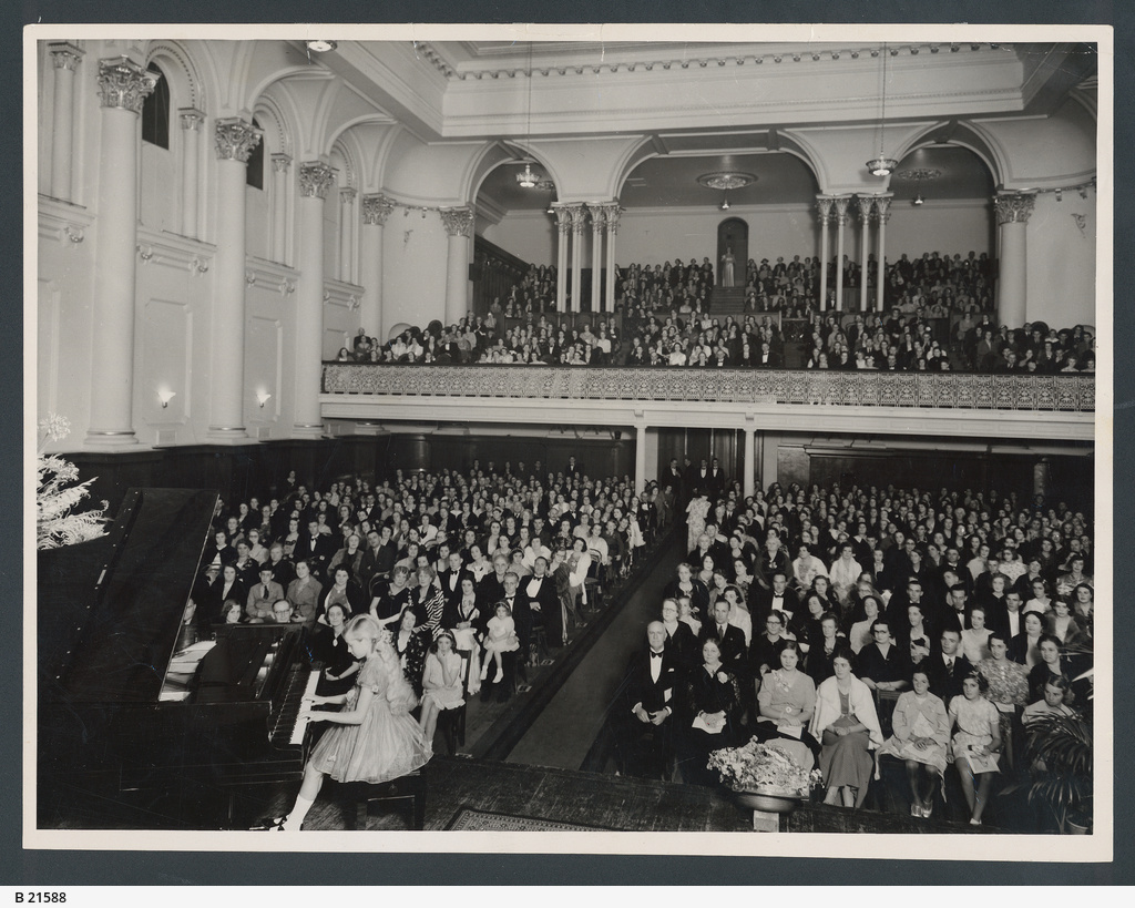 Piano recital at Adelaide Town Hall • Photograph • State Library of