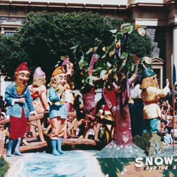 John Martin's Christmas pageant : Snow White and the Seven Dwarfs
