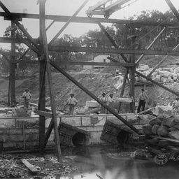 Happy Valley Reservoir : Clarendon Weir