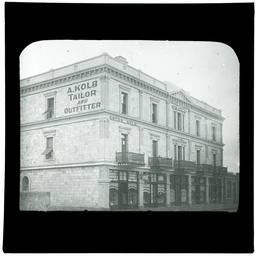 Development of Adelaide 1839-1914: series of lantern slides.