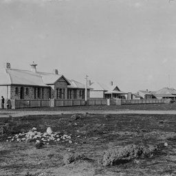 Views of Eucla : Government buildings