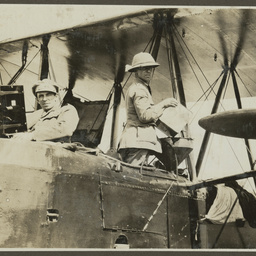 Keith Smith and Frank Hurley in the Vickers Vimy.