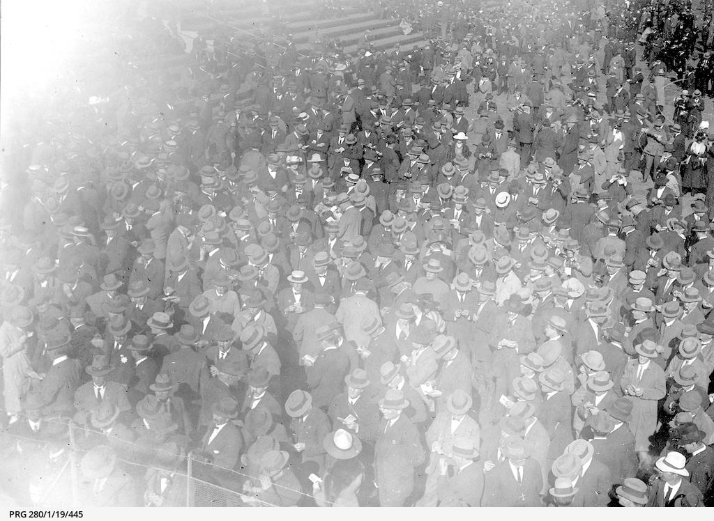 Racegoers at Victoria Park racecourse • Photograph • State Library of