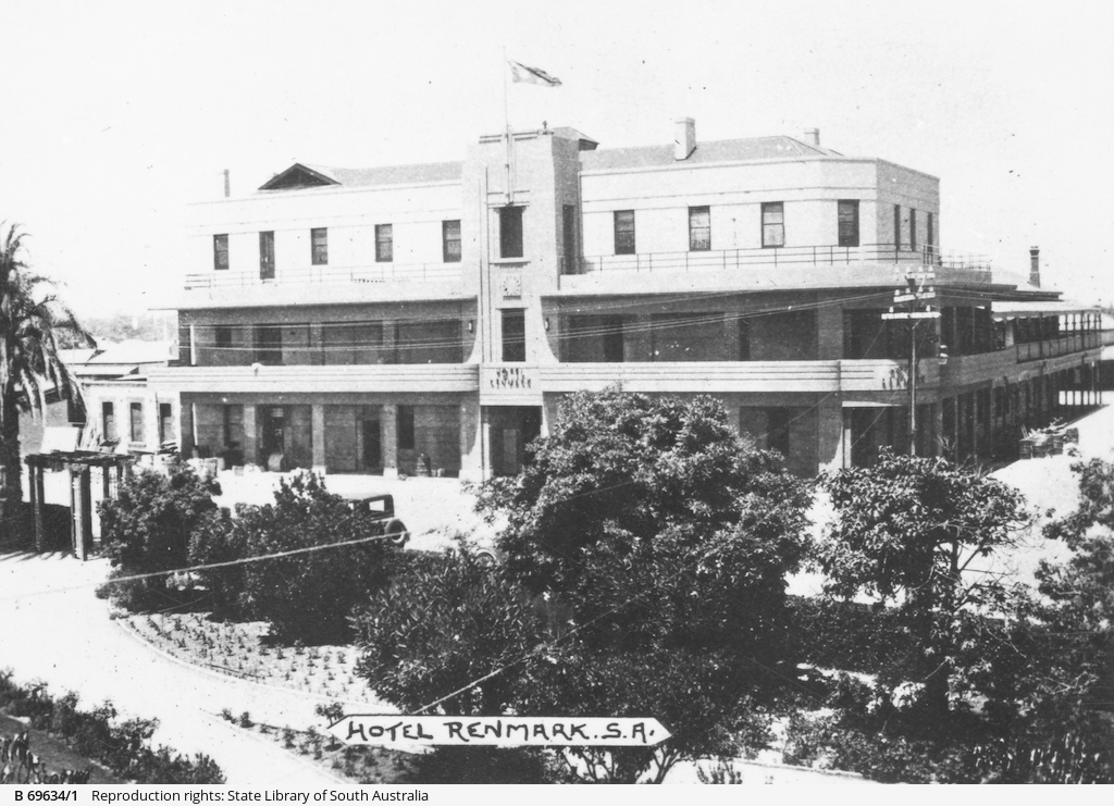 Hotel Renmark • Photograph • State Library of South Australia