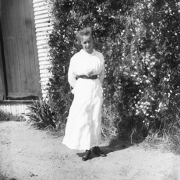 Young woman in the garden