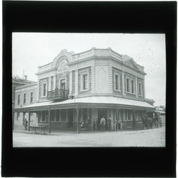 Development of Adelaide 1839-1914: series of lantern slides.