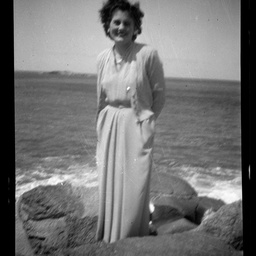 Violet Edith Frost (nee Murray) on honeymoon, Victor Harbor