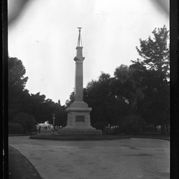 Collection of photographs taken around Adelaide by Theo Bachmann