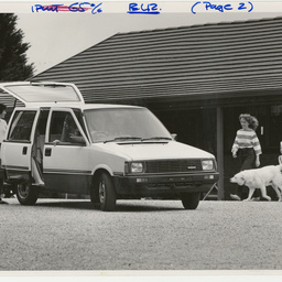 Photographs relating to Messenger Press : cars
