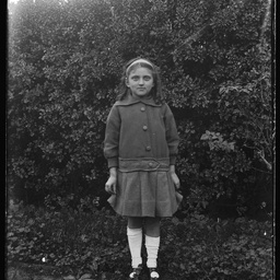 Collection of photographs taken around Adelaide by Theo Bachmann