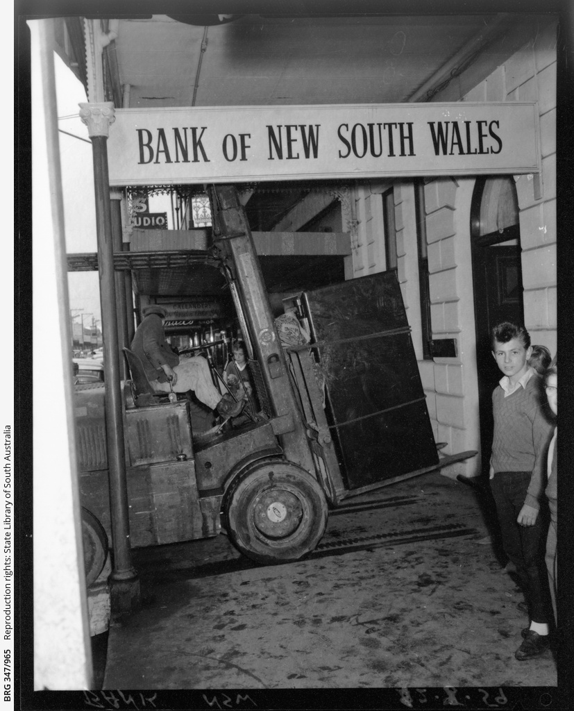 Bank of NSW • Photograph • State Library of South Australia
