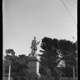 Collection of photographs taken around Adelaide by Theo Bachmann