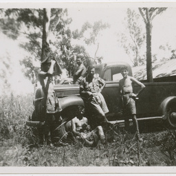 Colin James Ellis, World War II photograph album, Darwin.