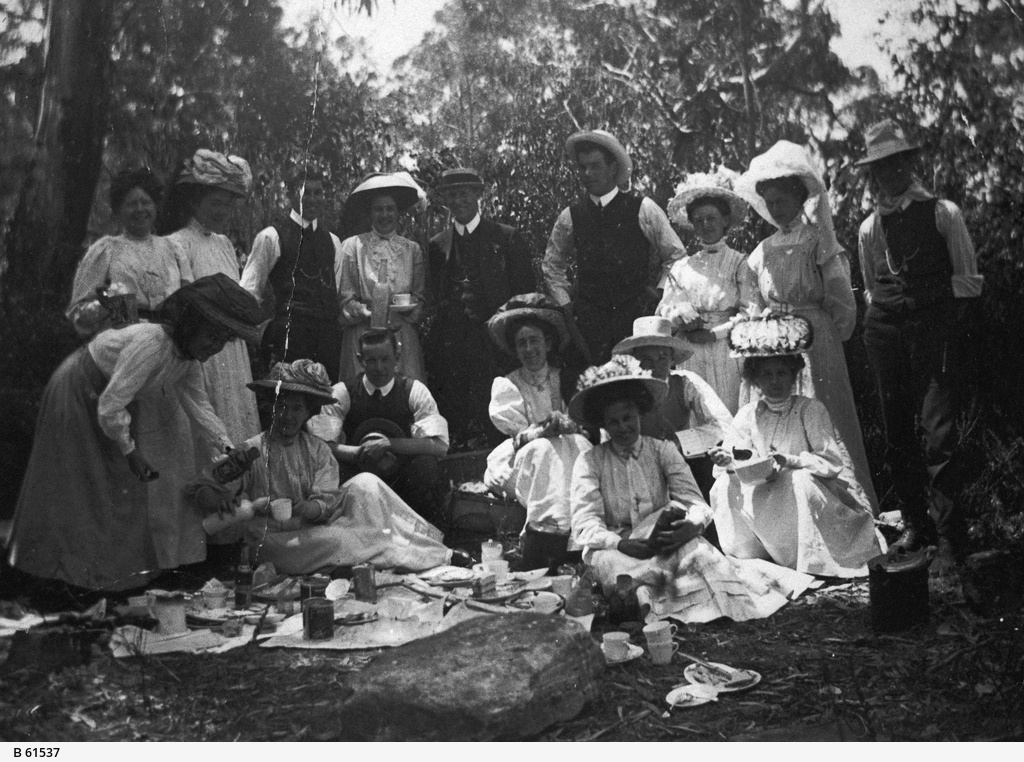 Family picnic in Belair National Park • Photograph • State Library of