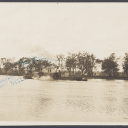 Paddle steamer 'Avoca'