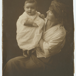 Margaret Watt Corbin with Katherine Ann