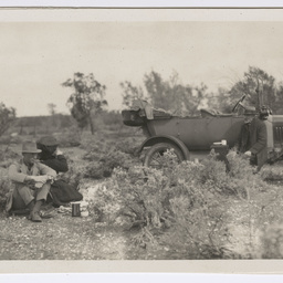 Smith family picnic, Mutooroo Station