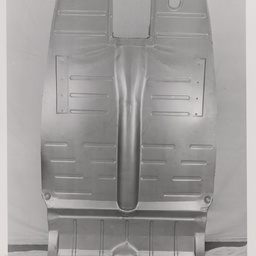 Sedan floor panel.
