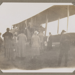 Vickers Vimy arrival at Darwin.