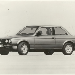 Photographs relating to Messenger Press : cars
