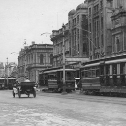 Views of SA, WA, Vic & NSW : King William street
