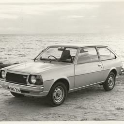 Photographs relating to Messenger Press : cars