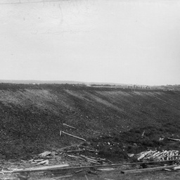 Happy Valley Reservoir : Main embankment