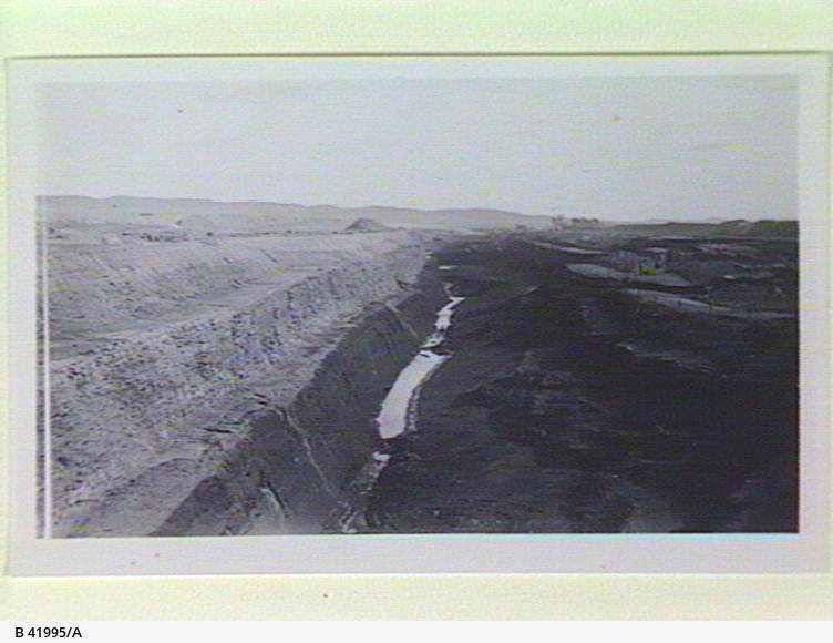 Open Cut Mine, Leigh Creek • Photograph • State Library of South Australia