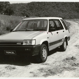 Photographs relating to Messenger Press : cars