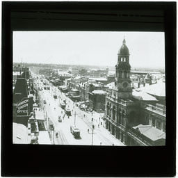 Development of Adelaide 1839-1914: series of lantern slides.